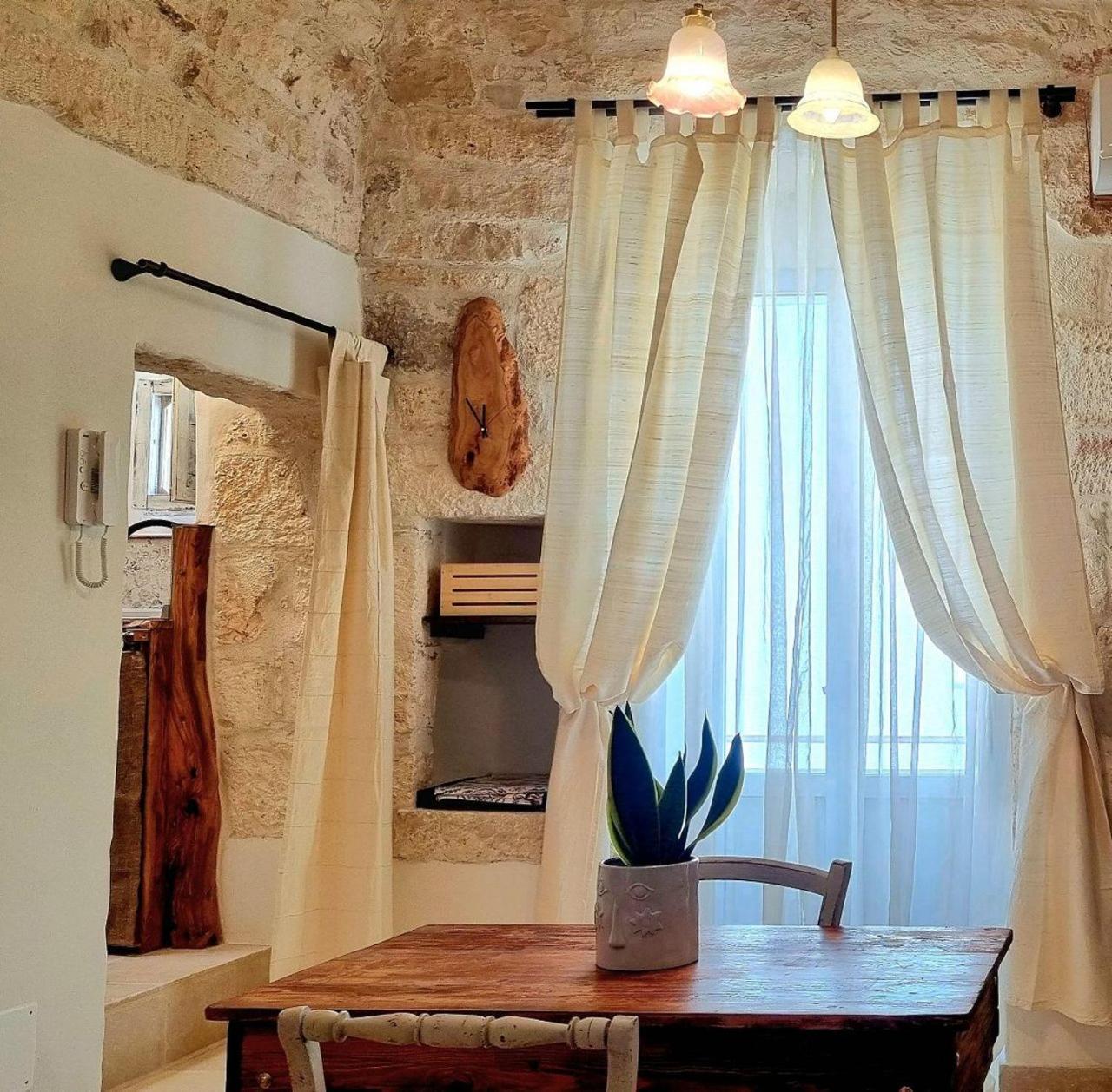 Petra Bianca Luxury Suite Ceglie Messapica Extérieur photo