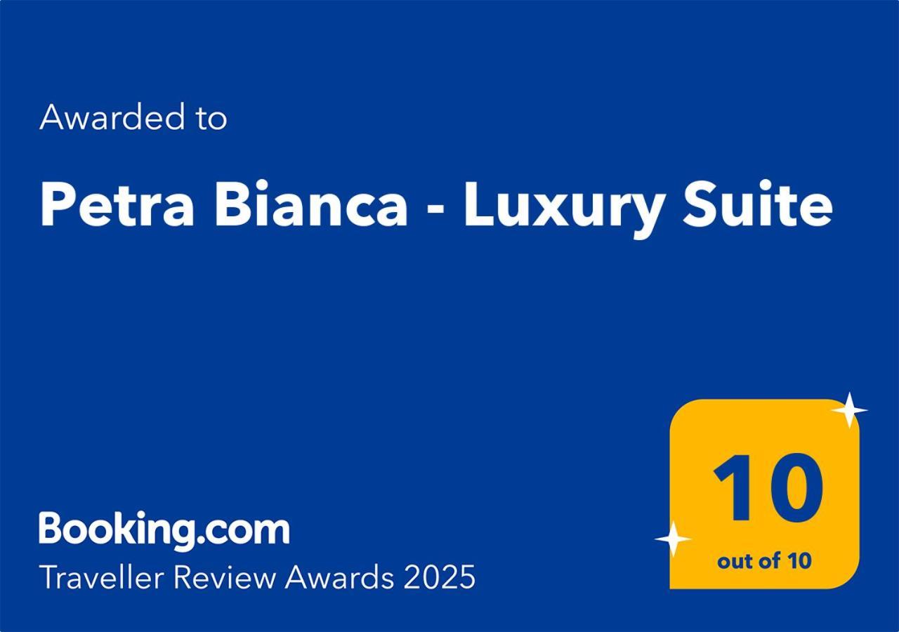 Petra Bianca Luxury Suite Ceglie Messapica Extérieur photo